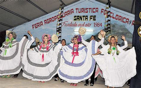 Feria De Santa Fe Vitrina Agr Cola D A A D A