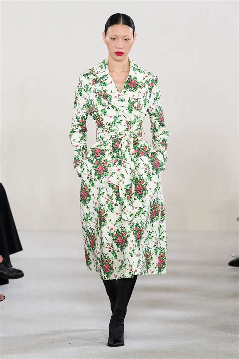 Carolina Herrera Primavera Verano 2023 RUNWAY Oficial De MAGAZINE