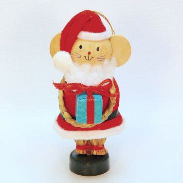 vtg wooden Santa mouse ornament Christmas carrying gift