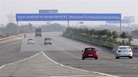 Soon You May Be Able To Zip Along Highways Across India At 120 Kmph