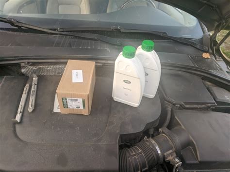 Замена жидкости ГУР — Volvo XC70 III, 2,4 л, 2010 года | своими руками ...