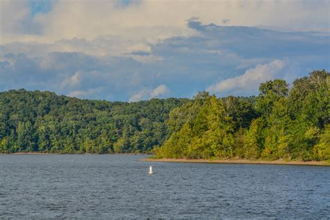 The 15 Best Fishing Lakes in Tennessee