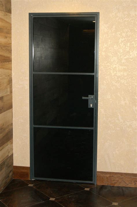 Заказать стеклянные двери в алюминиевой коробке в Киеве от ERAGLASS