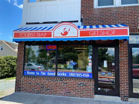 Tourist Trap Gift Shop at Nantasket Beach | Hull MA