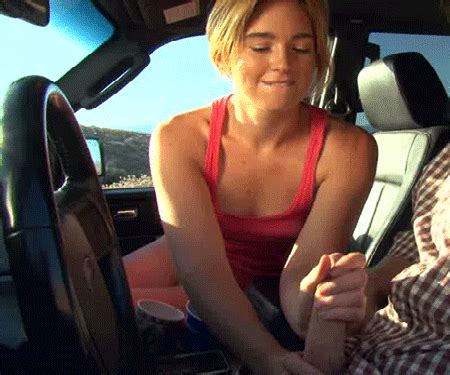 Al Sizes All Sexy In Car Hand Jobs Sex Gifs Porn Xxx Gifs Pictoa