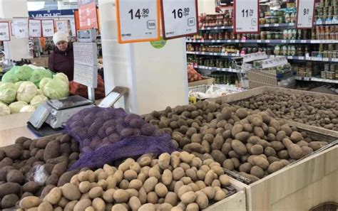 Будет пюре и даже голубцы: украинцам показали "новогодние" цены на ...