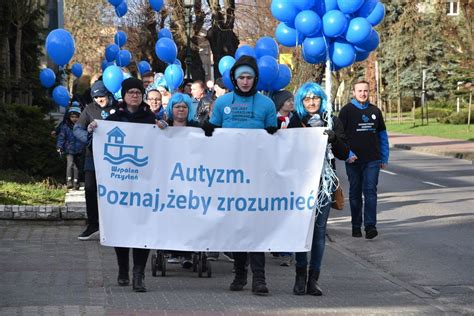 Dzień Świadomości Autyzmu Ulicami Grodziska przeszedł Marsz dla