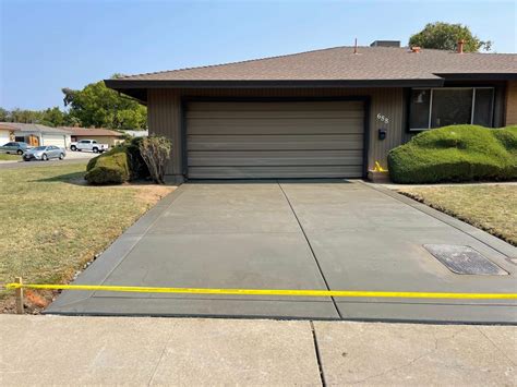 Concrete Driveway Edging: Enhancing Aesthetics and Preventing Crumbling ...