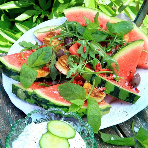 Haloumi Med Vattenmelon Och Tzatziki Hemmets Journal