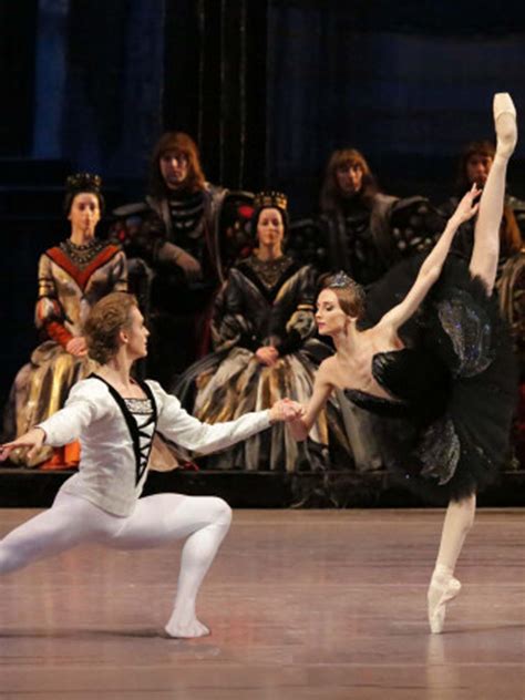 El Lago De Los Cisnes Por El Ballet Del Bolshói Teatro Bolshói De