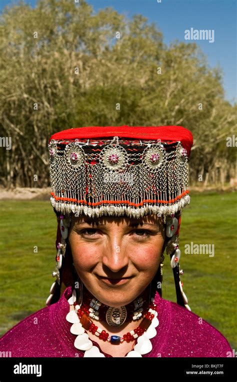 Tajikistan Woman Hi Res Stock Photography And Images Alamy