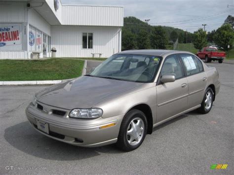 1997 Oldsmobile Cutlass Gls Sedan Exterior Photos