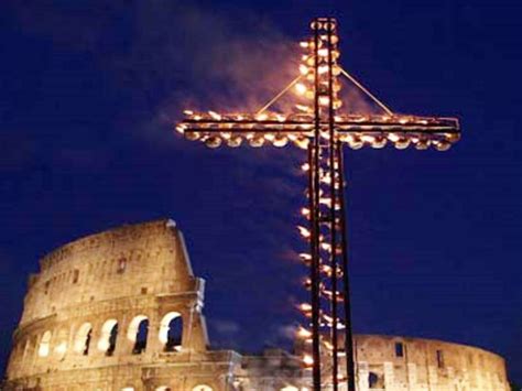 Via Crucis Al Colosseo Pensiero Di Papa Francesco Per La Terra Santa