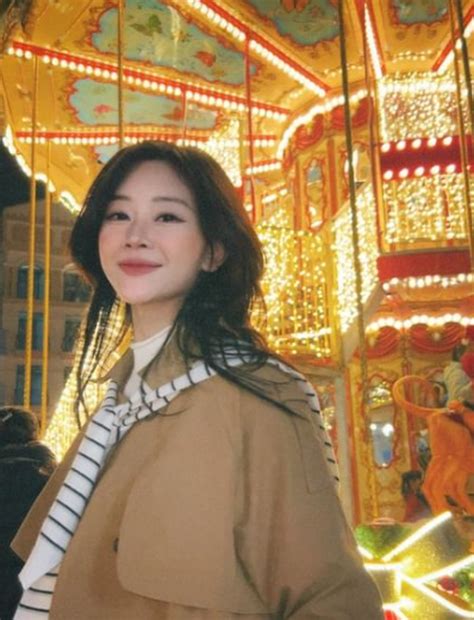 Hot girl 9x gây sốt với những bí quyết tạo dáng chụp ảnh