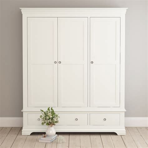 Chantilly Warm White Triple Wardrobe Homeplus Furniture