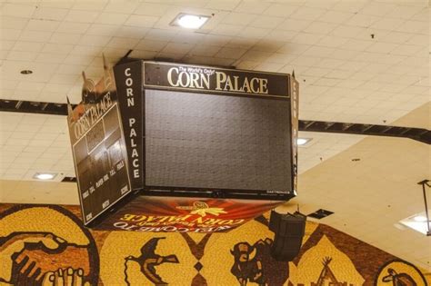 Visit The World's Only Corn Palace In South Dakota» America From The Road