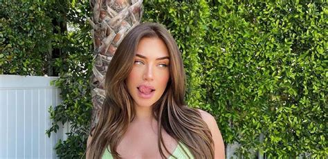 Anastasia Karanikolaou Deja Sin Aliento A Sus Seguidores En Instagram Al Posar En Bikini En El