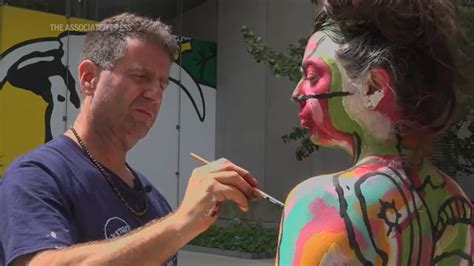 New York Artist To Hold His Last Bodypainting Day International Times Of India Videos