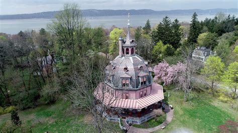 Octagon House Worlds Only Fully Domed Octagonal House Open For Tours