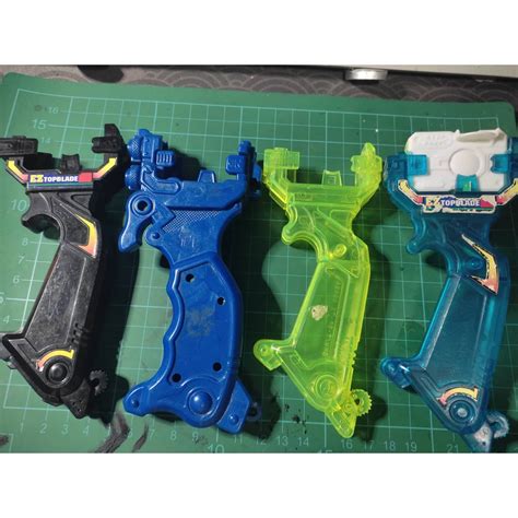 Preloved 1st Gen Takara Tomy Sonokong Beyblade Ez Grip And Launchers