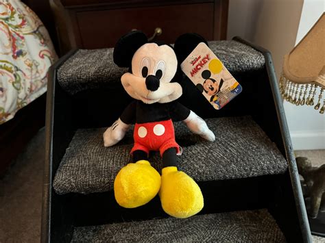 Leesville Road Buy/Sell/Trade/Free | New-Stuffed Mickey Mouse is