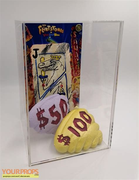 The Flintstones in Viva Rock Vegas CLAM SHELL MONEY AND CARD original movie prop