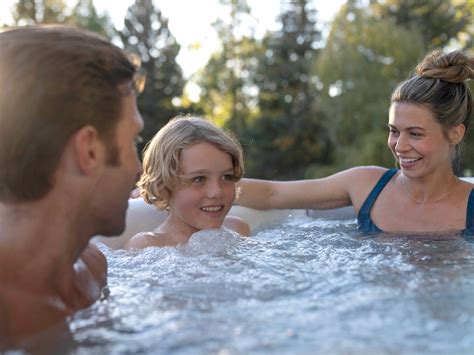 Jetsetter LX 3 Person Hot Tub Hot Spring Spas