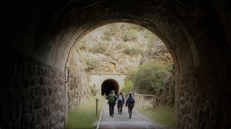 Senderisme A La Via Verda De La Terra Alta Centre Europeu