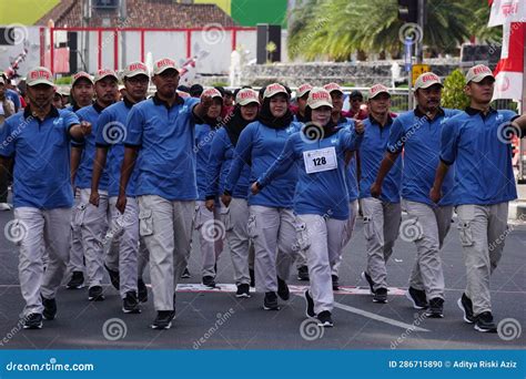 People Are Marching Baris Berbaris To Celebrate Indonesia S