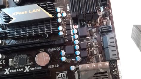 Asrock 990FX Extreme 3 Unboxing - YouTube