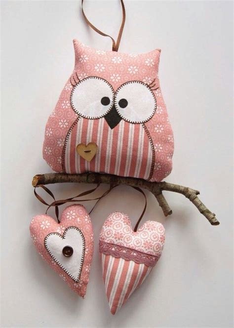 Pin by VÍG KATI on FIGURA Owl crafts Owl fabric Felt crafts