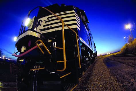 Locomotive | A Norfolk Southern locomotive awaits its next r… | Flickr