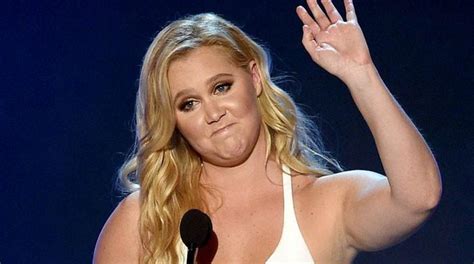 Amy Schumer Dishes Out Big Secret Struggle With Hair Pulling Disorder