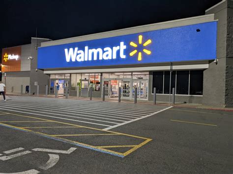 WALMART - Updated August 2024 - 16 Photos & 25 Reviews - 777 Brockton ...