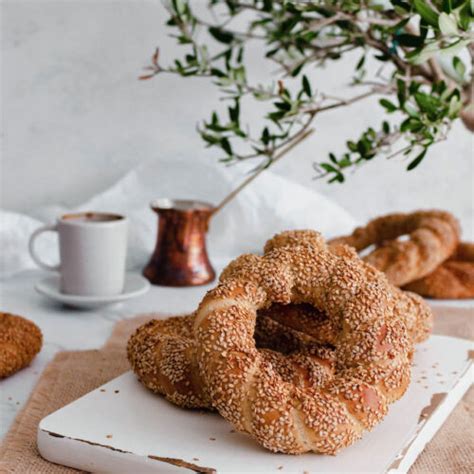 Greek Sesame Bread Rings Koulouri Thessalonikis ~ Foodathlon