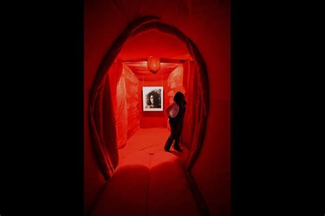 Giant Walk In Vagina una curiosa exposición de arte EL ESPECTADOR