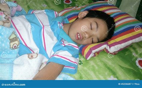 Sleeping Asian Gay Porn Maximasop