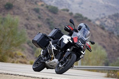 motorrad vergleich honda  adv   bmw   gs adventure