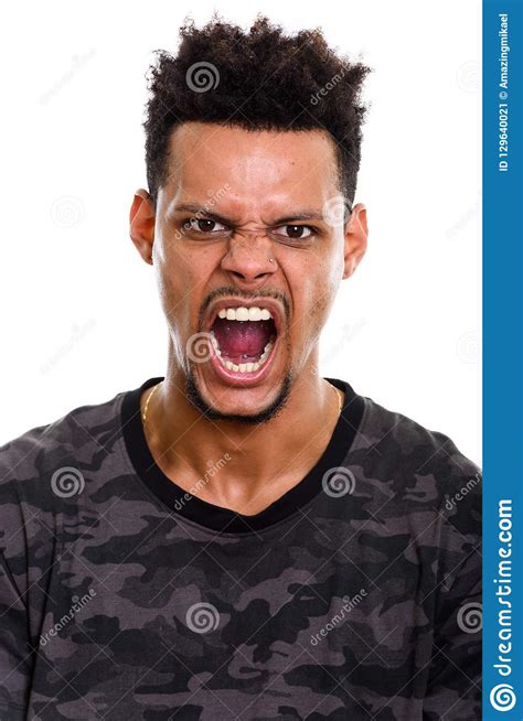 Cara Da Gritaria Africana Irritada Nova Do Homem Imagem De Stock