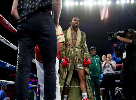 Photos Jesse Hart Vs Mike Gavronski Fight Night Round By Round Boxing