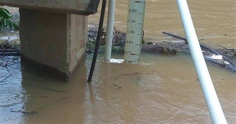 Nível do Rio Pomba ainda cresce em Aperibé