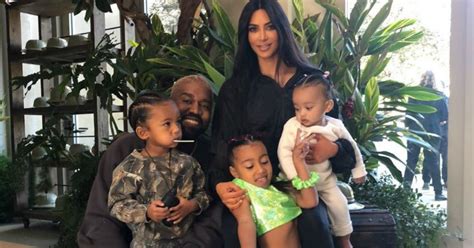 Las Divertidas Fotos Familiares De Kim Kardashian Y Kanye West Con