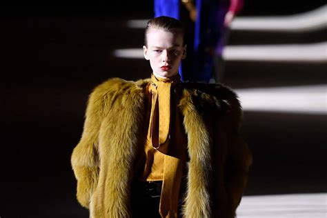 Défilé Saint Laurent Automne Hiver 2020 2021