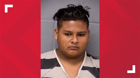 Man Charged With Dwi 2 Felonies After Allegedly Rear Ending Austin