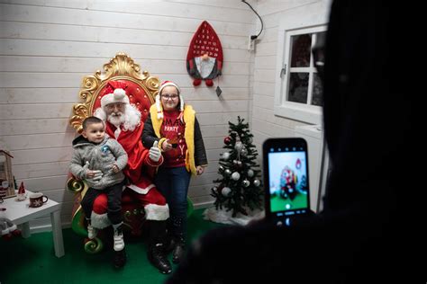 Casa Do Pai Natal Paragem Obrigat Ria No Festival Pra A De Natal