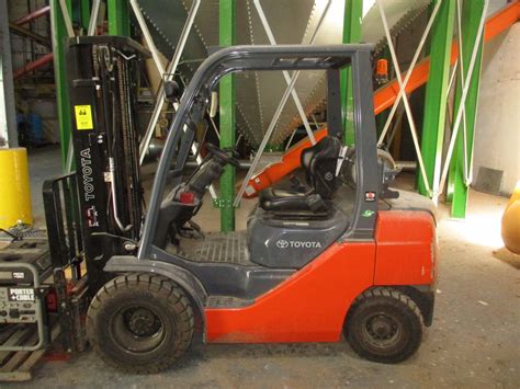 Toyota 8fgu25 4500 Lb Lpg Forklift Sn 77538 4500 Lb 189 Lift