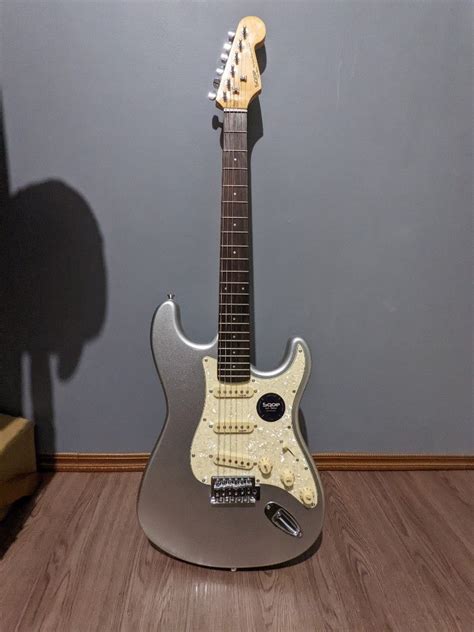 SQOE Silver Stratocaster, Hobbies & Toys, Music & Media, Musical ...