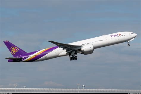 HS TTC Thai Airways Boeing 777 300ER Photo By Kinmei ID 1575816