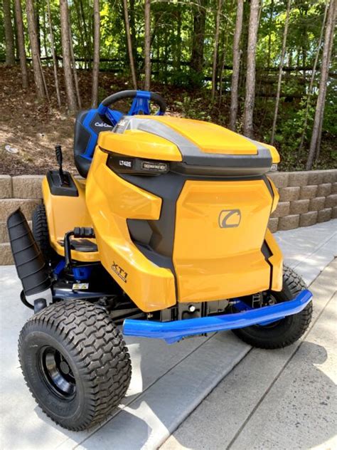 Cub Cadets New 100 Electric Enduro Series XT1 Mower Review Your