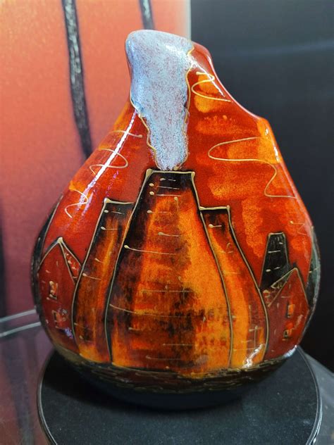 Classic 22cm Vase Painted In Our Potteries Design Anita Harris Pottery